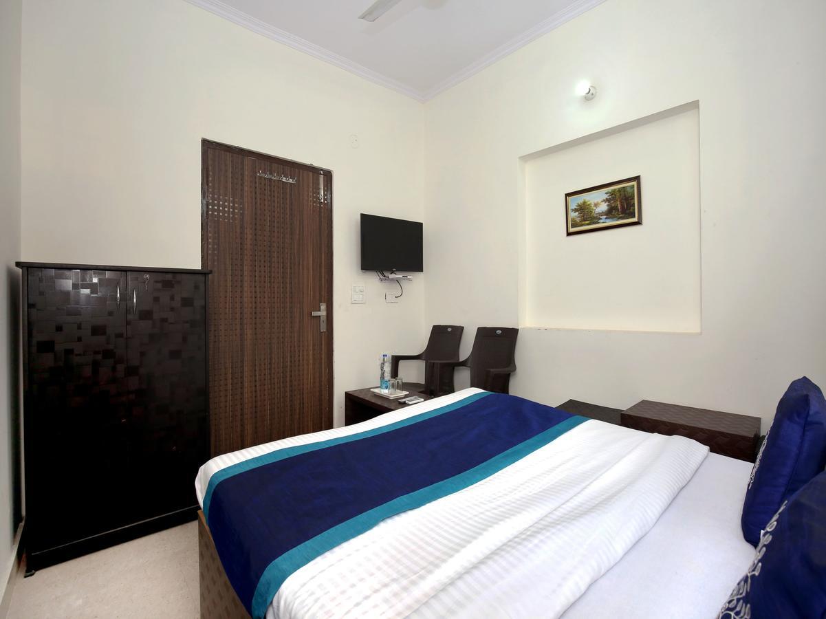 Oyo 10075 Hotel Kaydee Amritsar Buitenkant foto