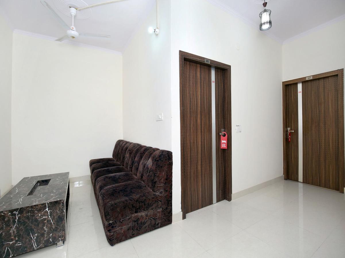 Oyo 10075 Hotel Kaydee Amritsar Buitenkant foto